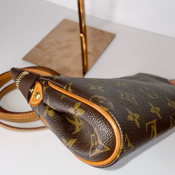 ($1350) Eva clutch mono crossbody - Picture 3 of 13